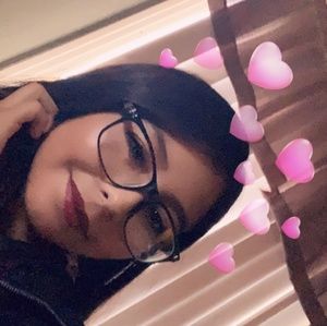 Meet your Posher, Mari